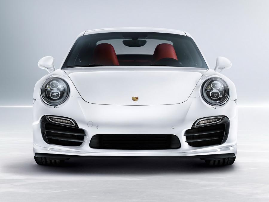  Porsche 911 Turbo S 2013 года  (фото 17 из 30)